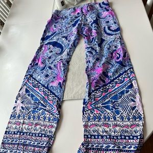 Lilly Pulitzer size medium pants worn once